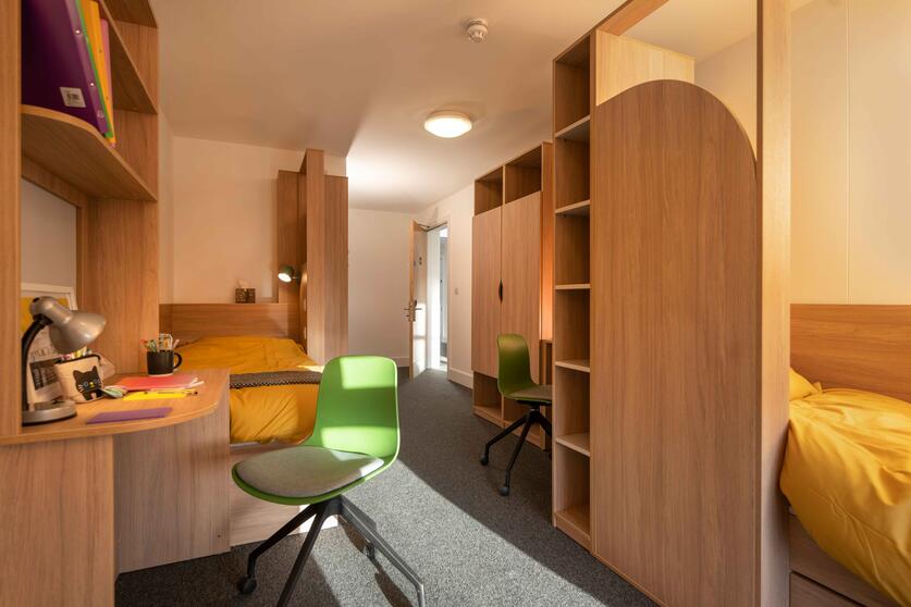 Student room0302a_11zon