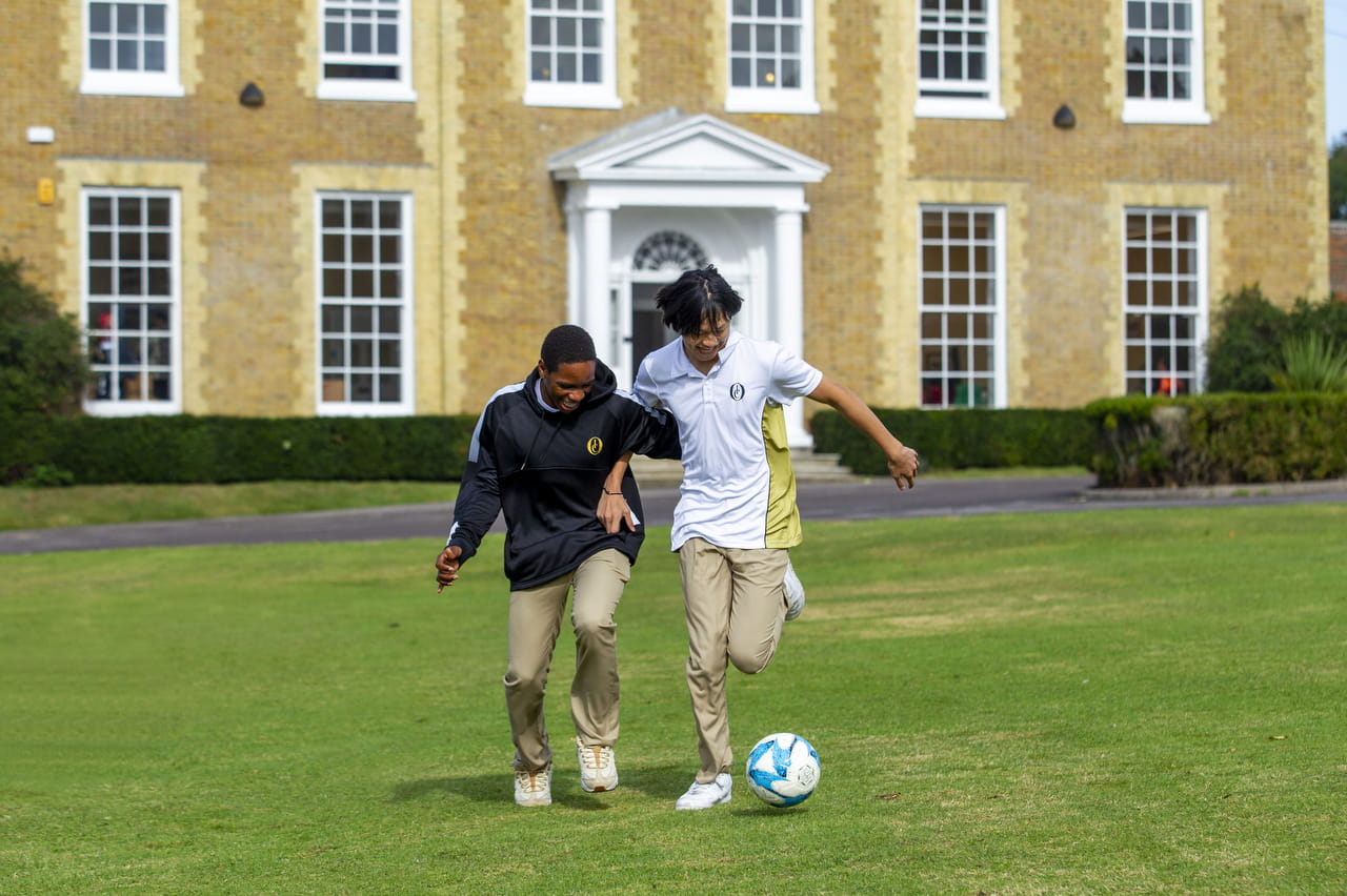 Our Super Curricular Programme | OIC Brighton - Our Super Curricular Programme